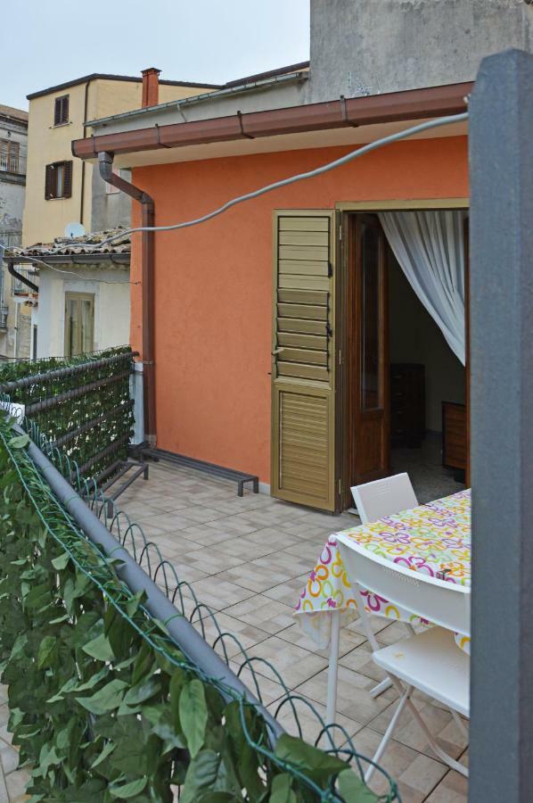 Вилла La Casa Di Zia Nina Campolattaro Экстерьер фото